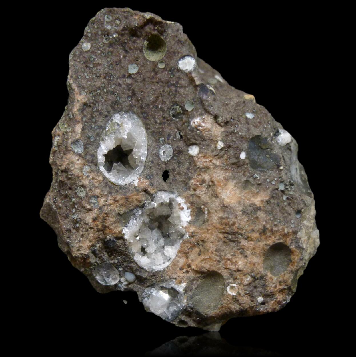 Phillipsite Cowlesite & Chabazite