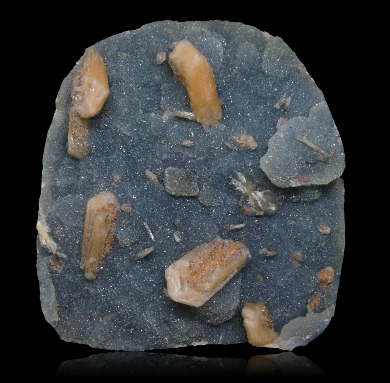 Stilbite Chalcedony & Quartz