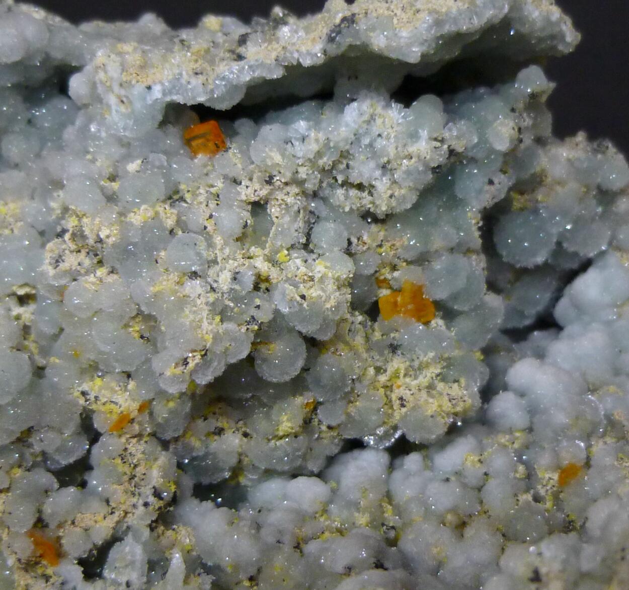 Wulfenite Hemimorphite & Mimetite