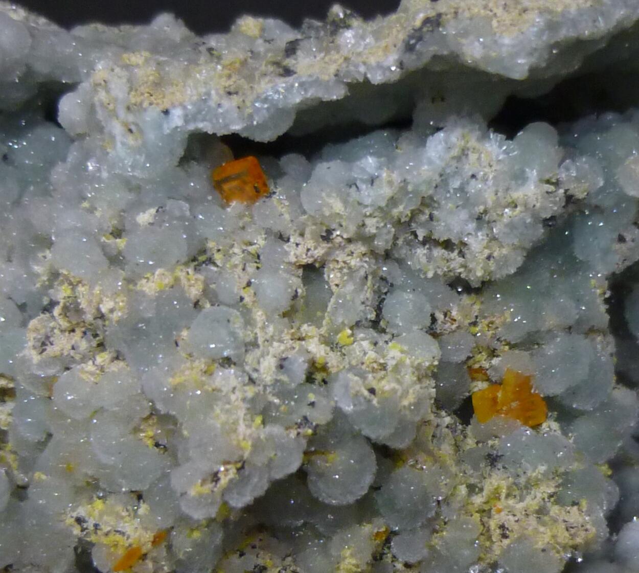 Wulfenite Hemimorphite & Mimetite