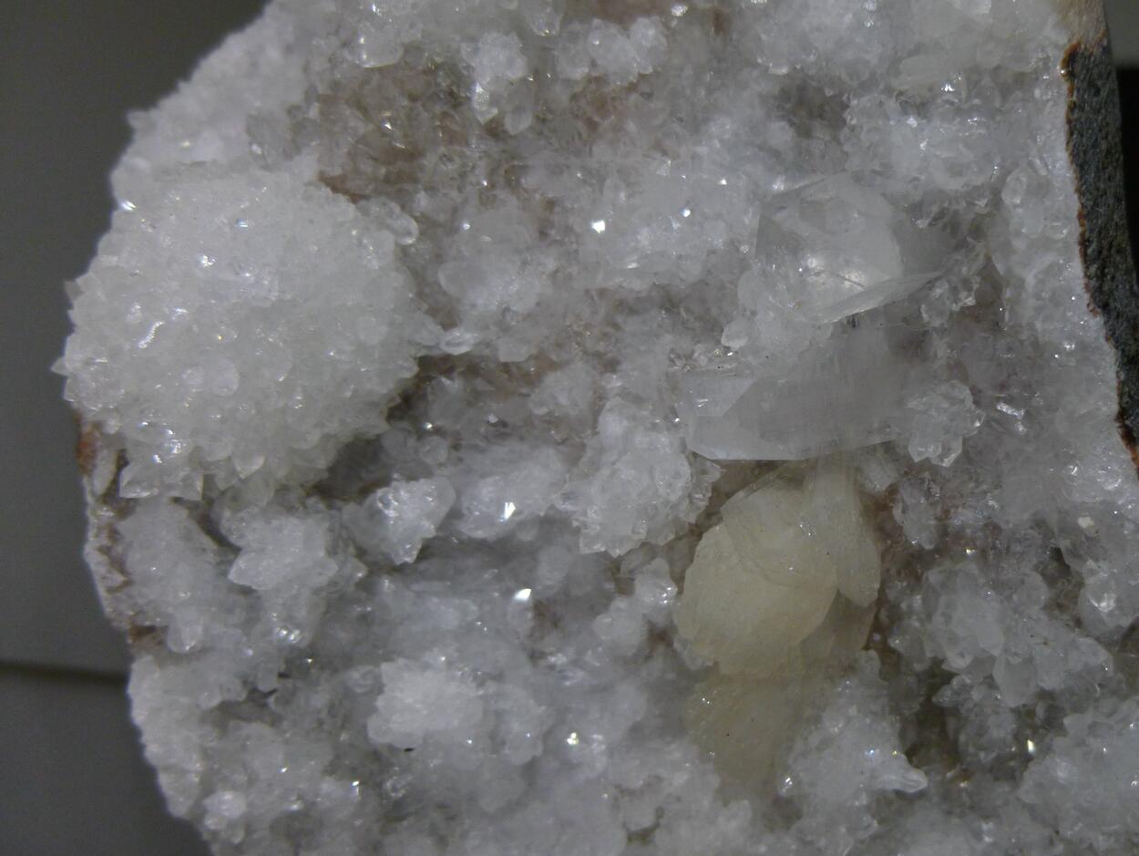 Quartz Psm & Apophyllite