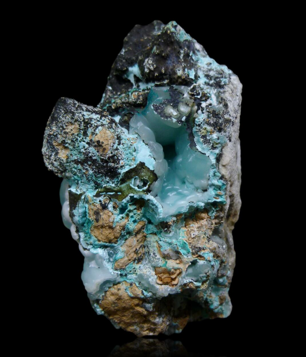 Hemimorphite Aurichalcite & Veszelyite