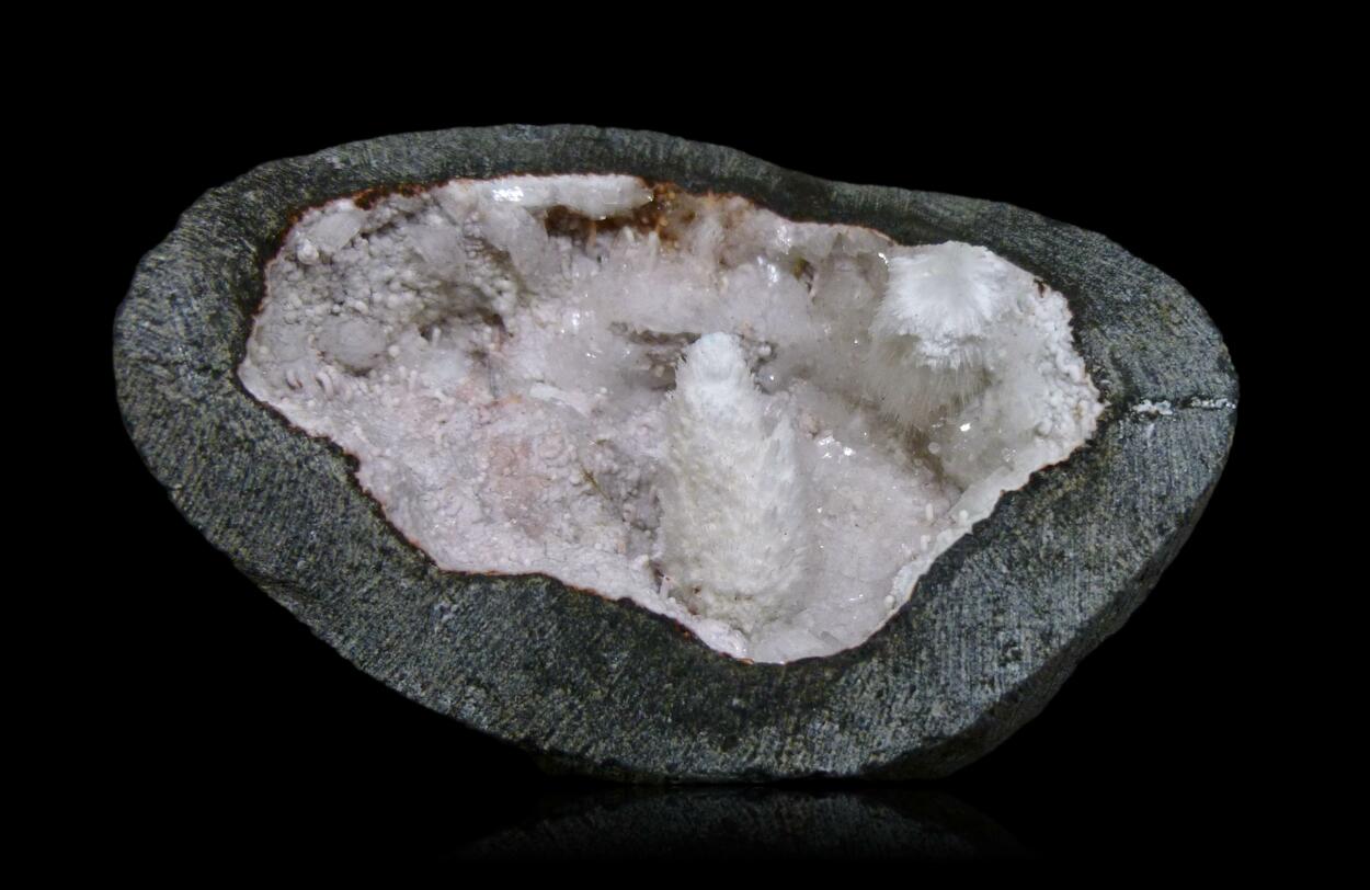 Okenite & Heulandite