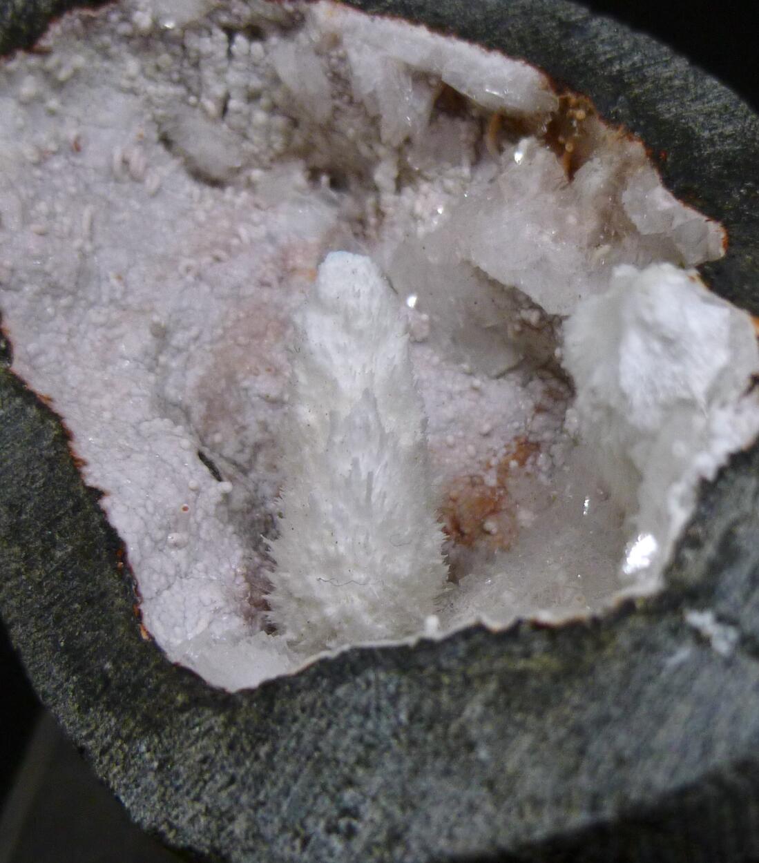 Okenite & Heulandite