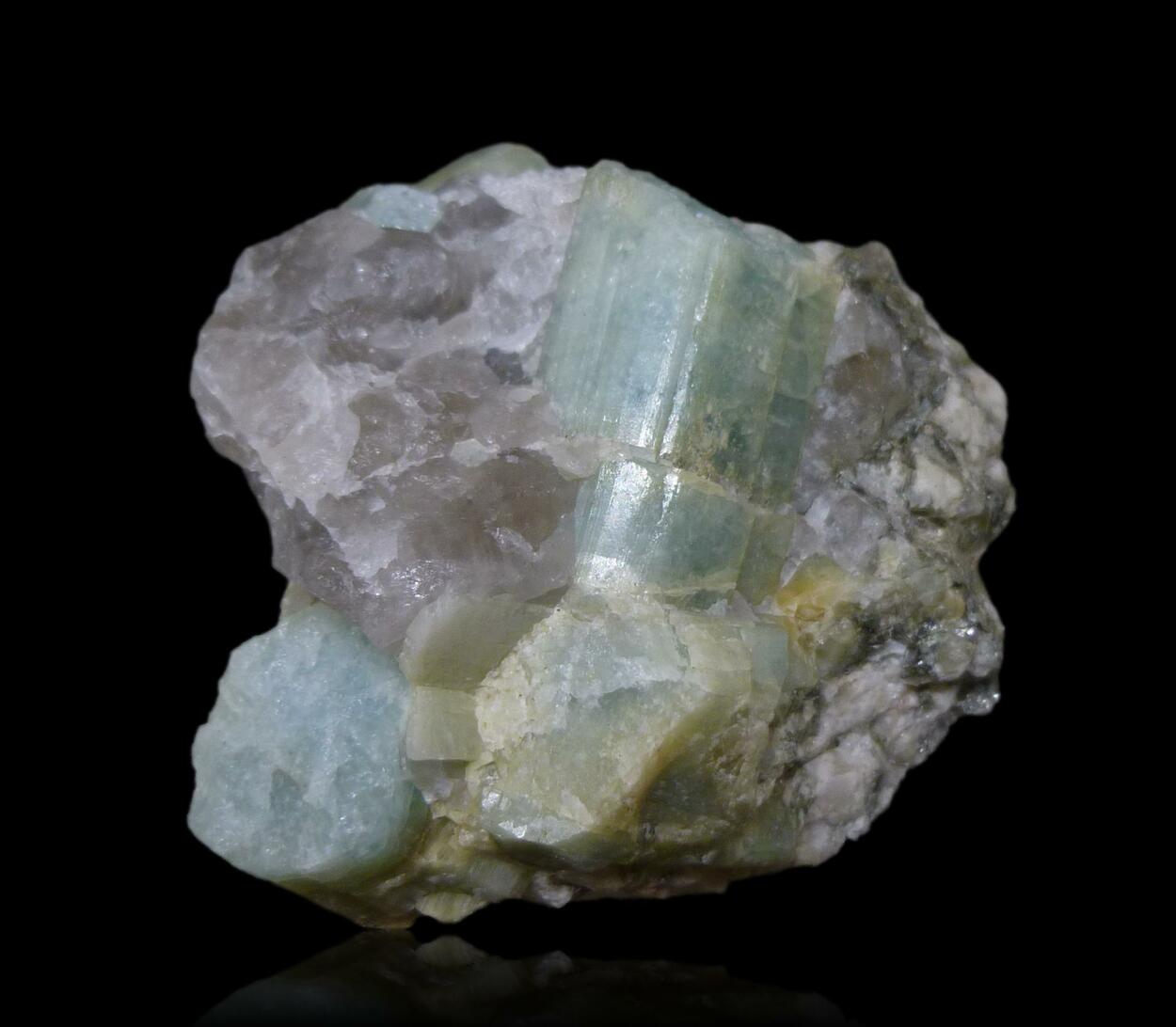 Beryl Var Aquamarine