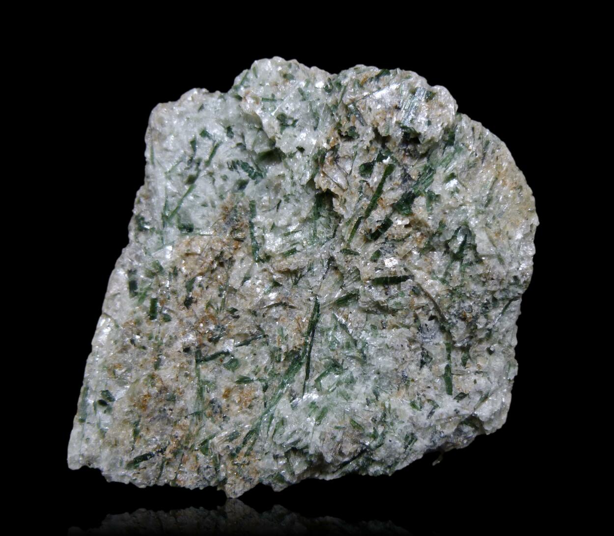 Actinolite Var Smaragdite
