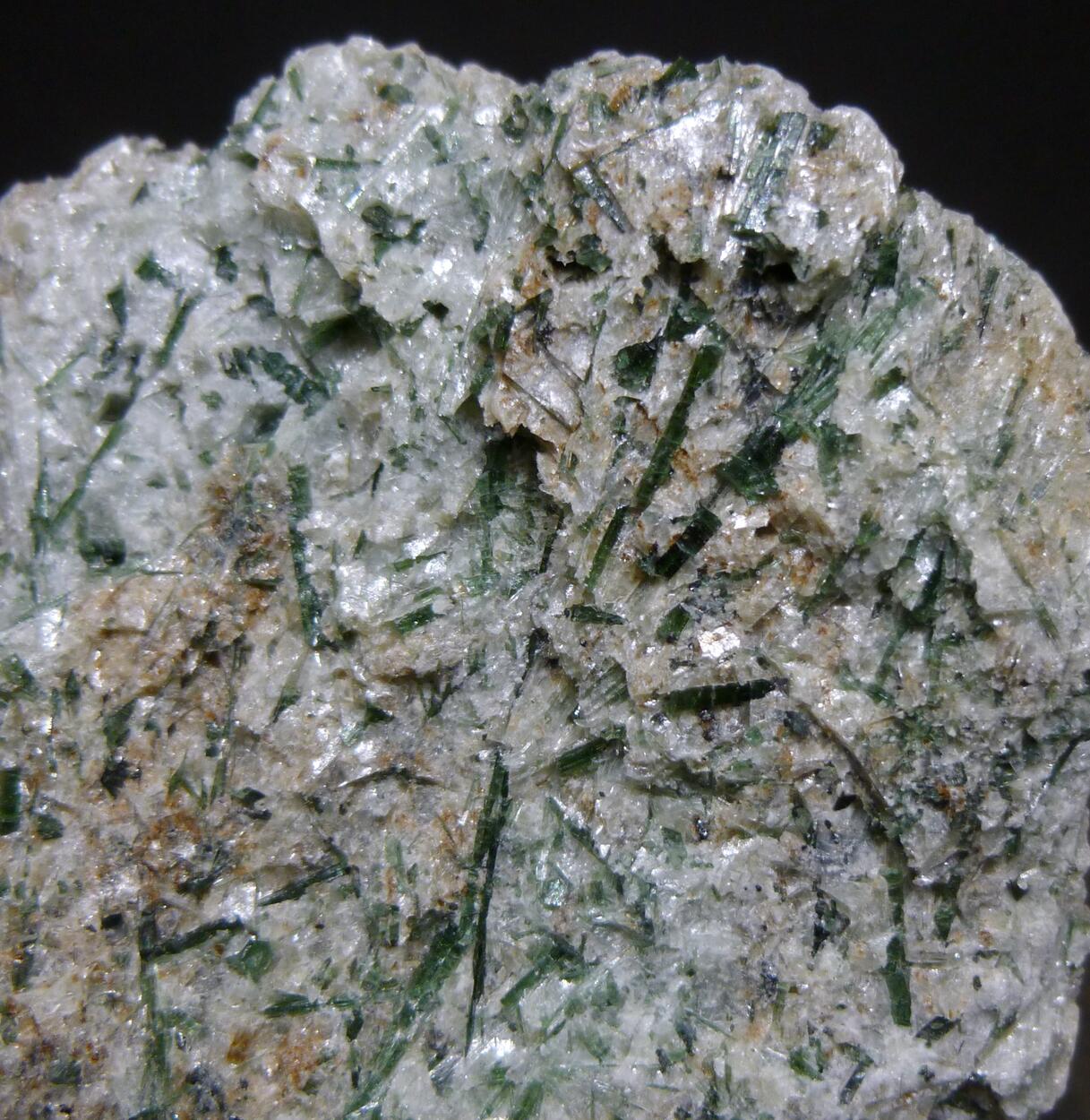 Actinolite Var Smaragdite