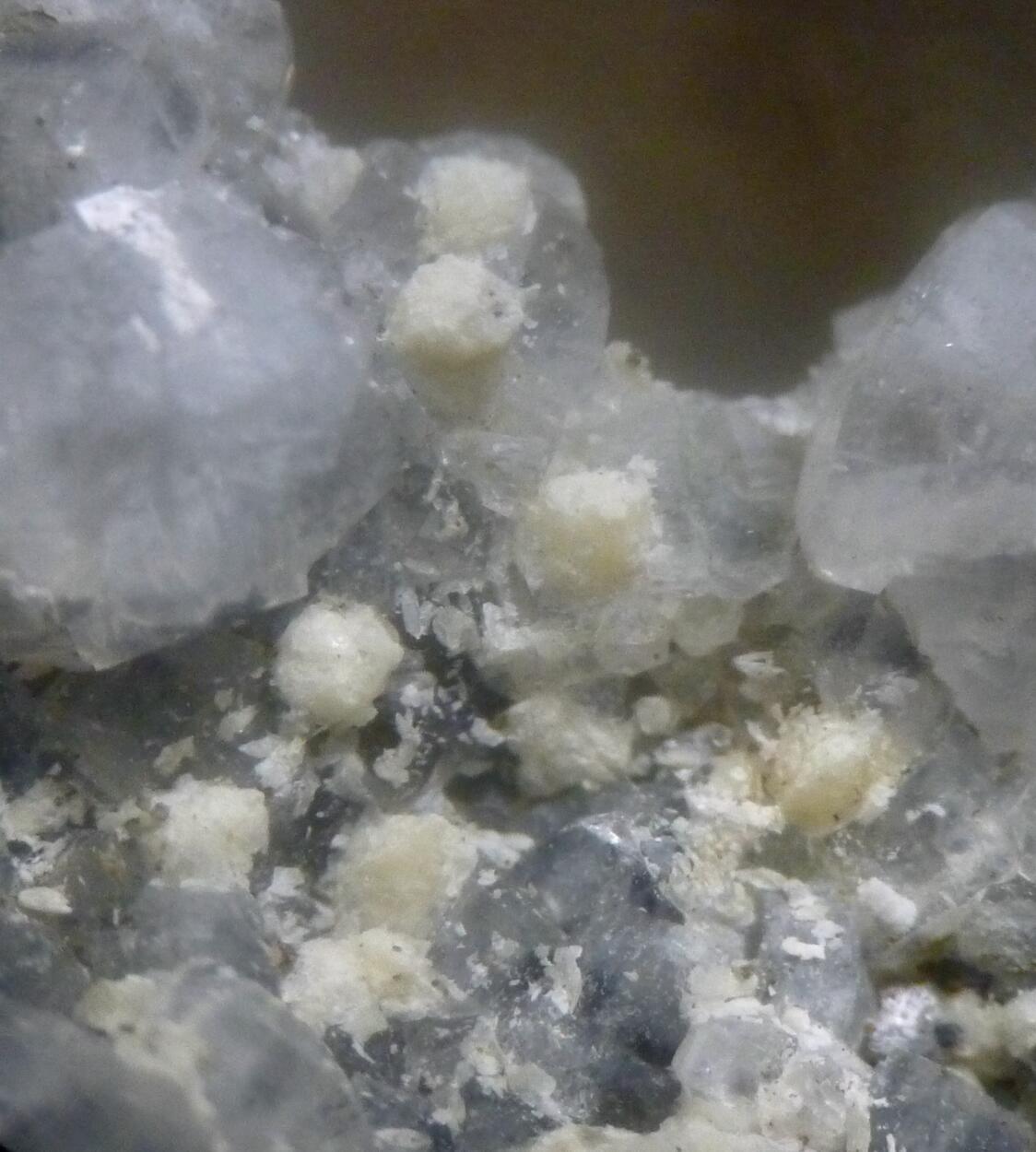 Gismondine Phillipsite & Thomsonite-Ca