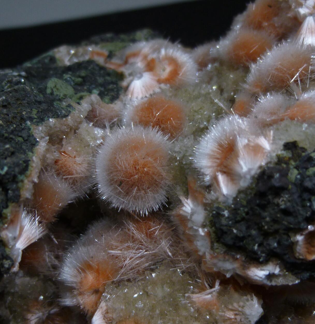 Thomsonite Mesolite & Heulandite