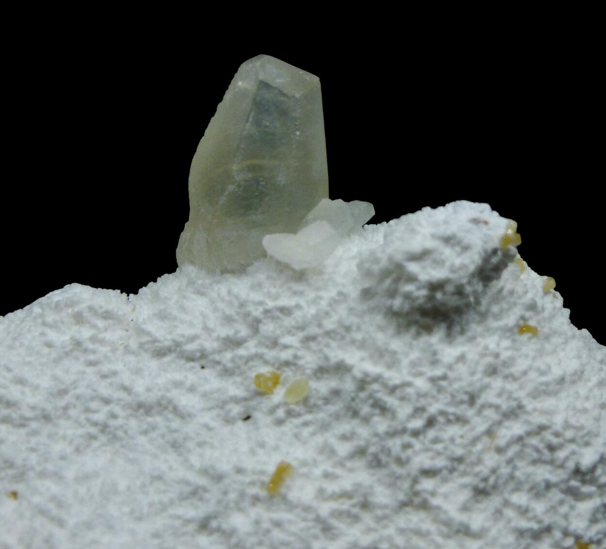 Mordenite Calcite & Heulandite
