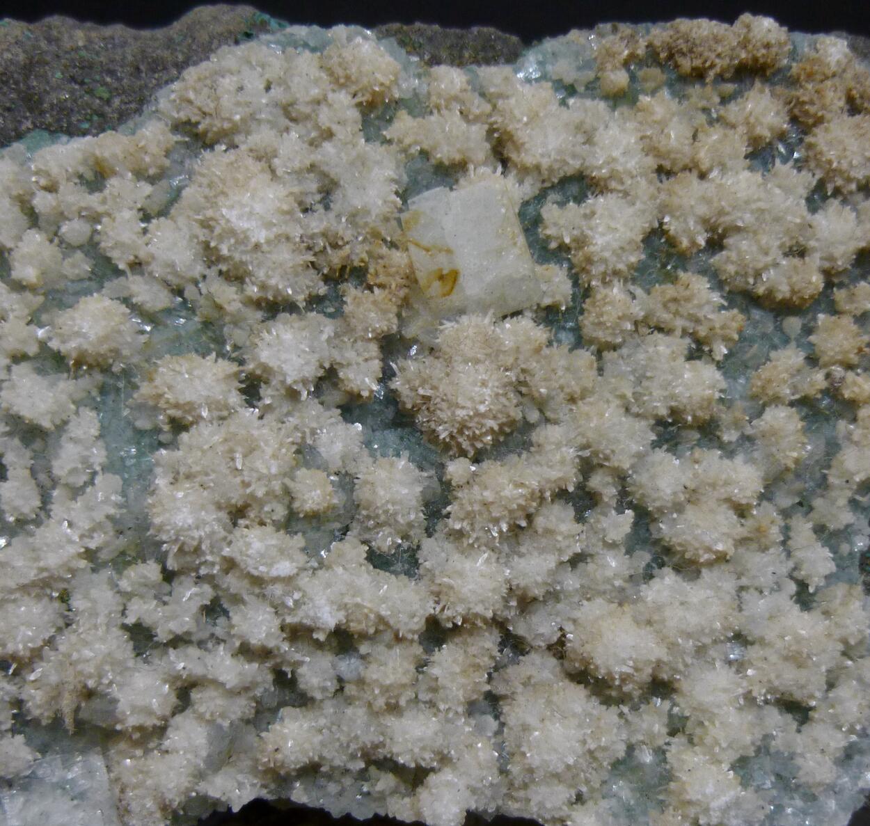 Thomsonite-Ca Chabazite & Heulandite