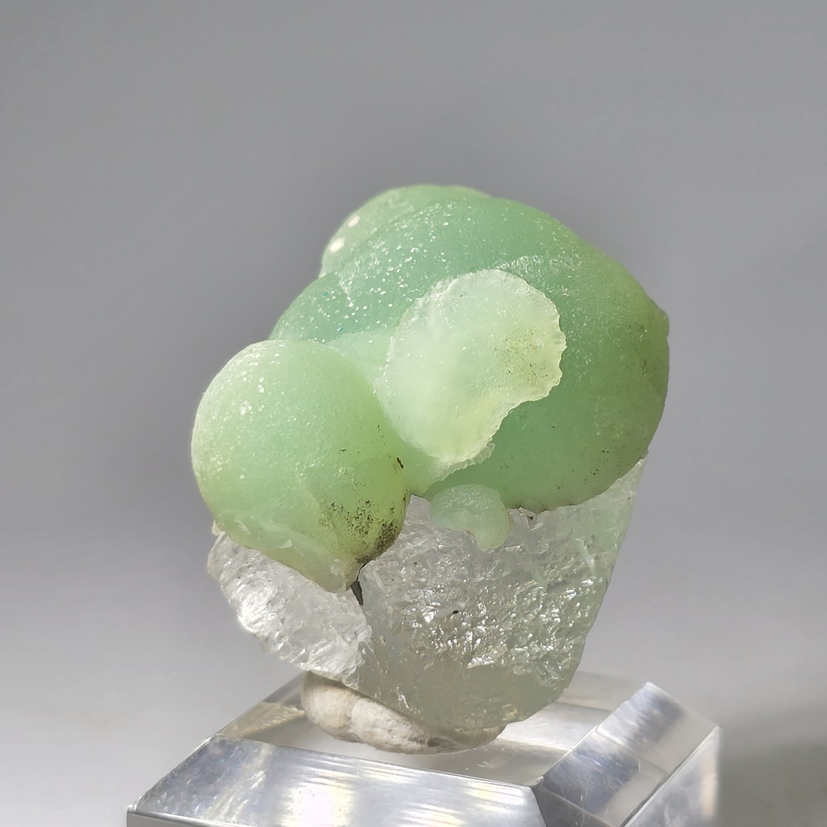 Smithsonite & Fluorite