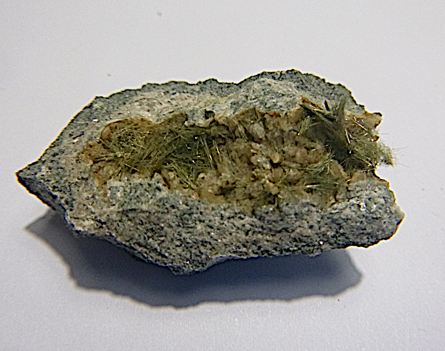 Ferro-actinolite