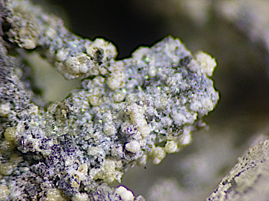 Petitjeanite & Plumbogummite