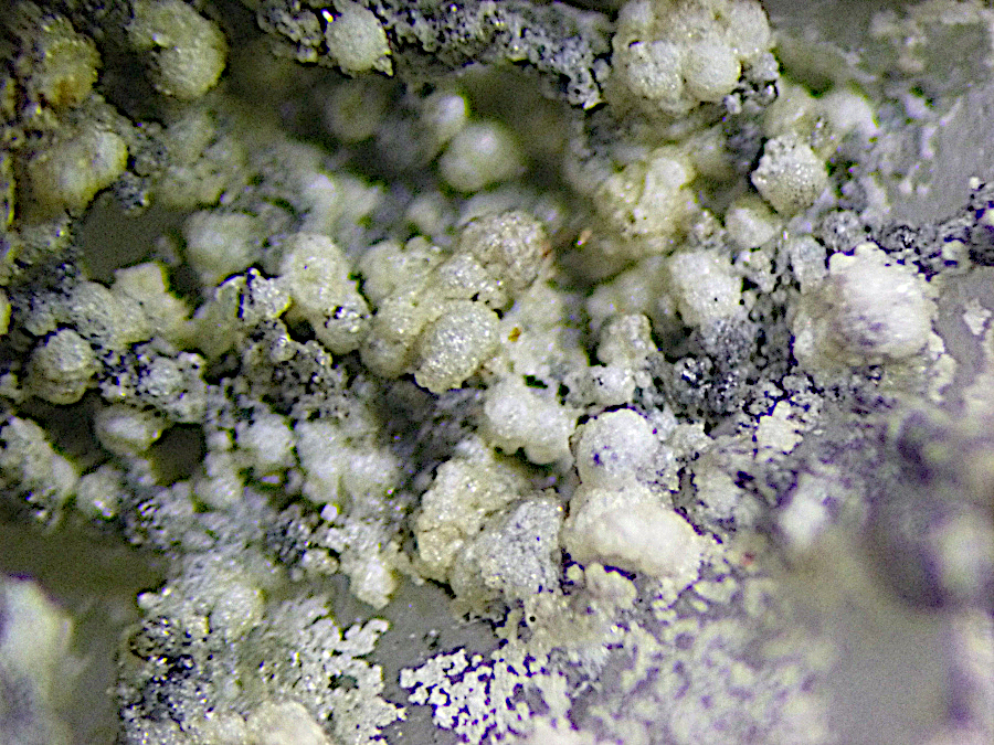 Petitjeanite & Plumbogummite