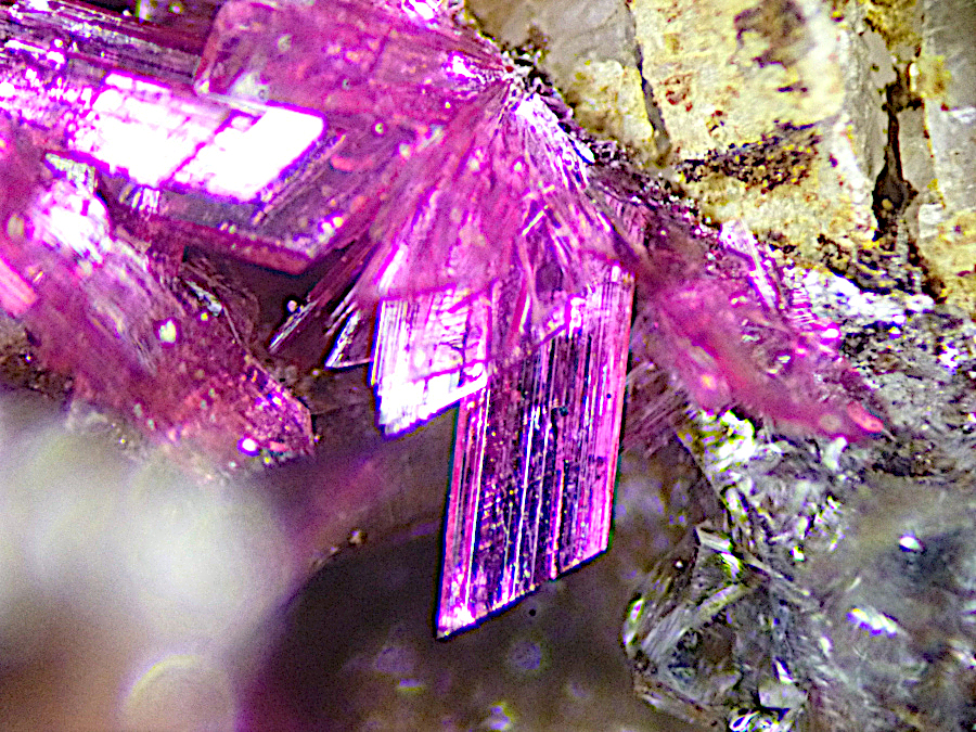 Erythrite