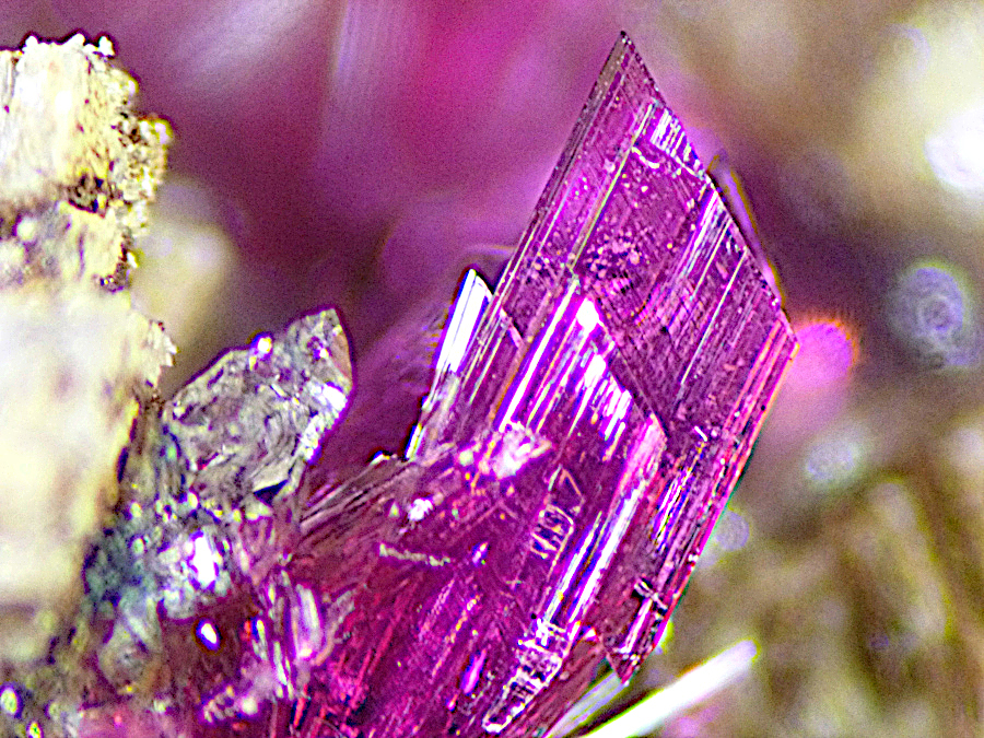 Erythrite