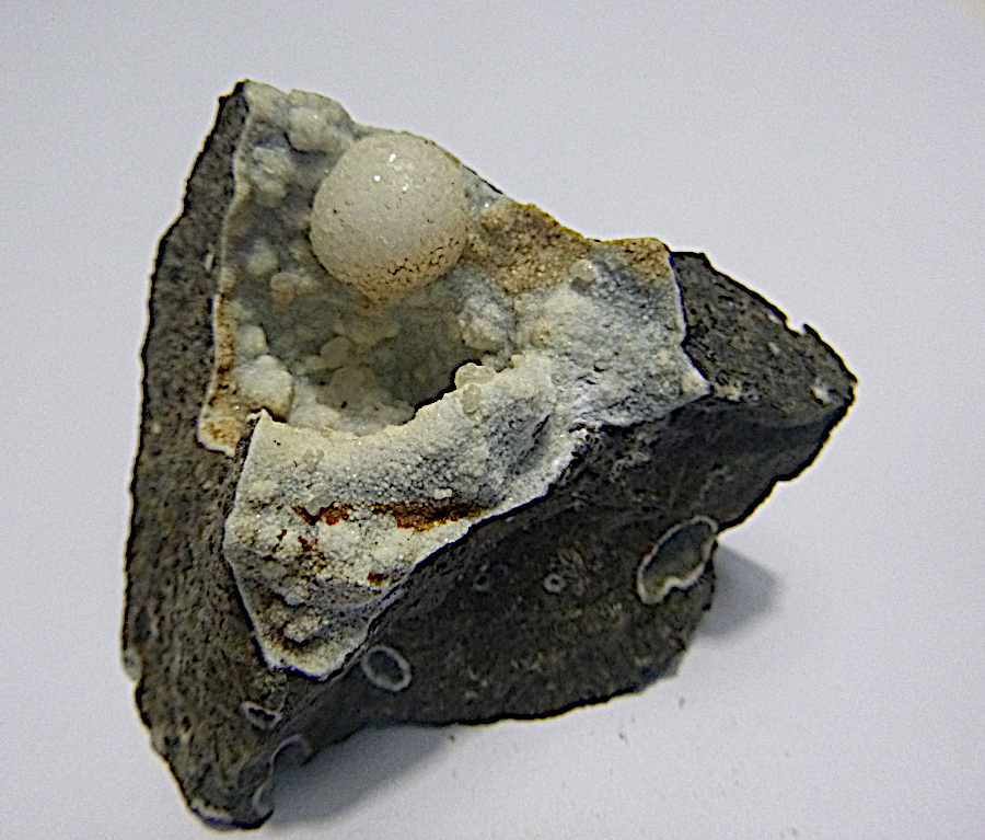Thomsonite-Ca