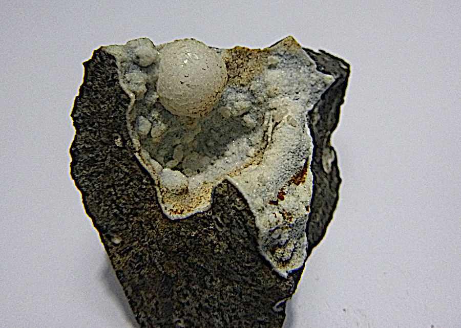 Thomsonite-Ca