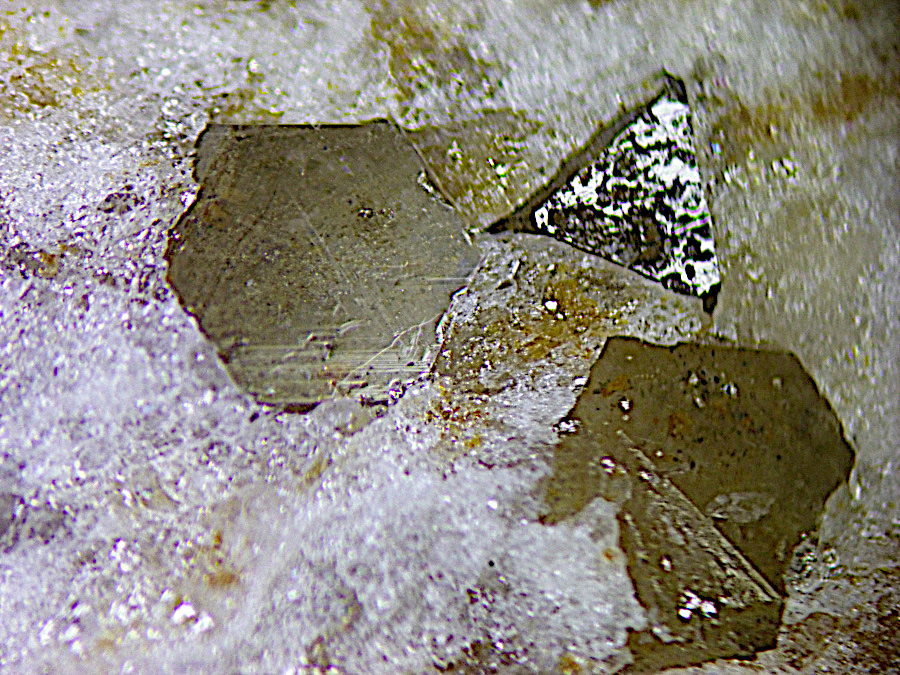 Zunyite