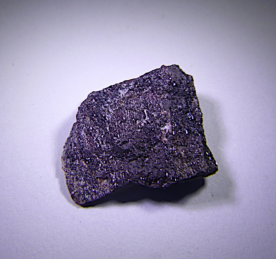 Mangano-mangani-ungarettiite