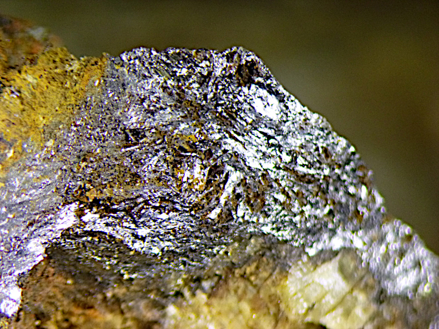 Kobellite & Coloradoite