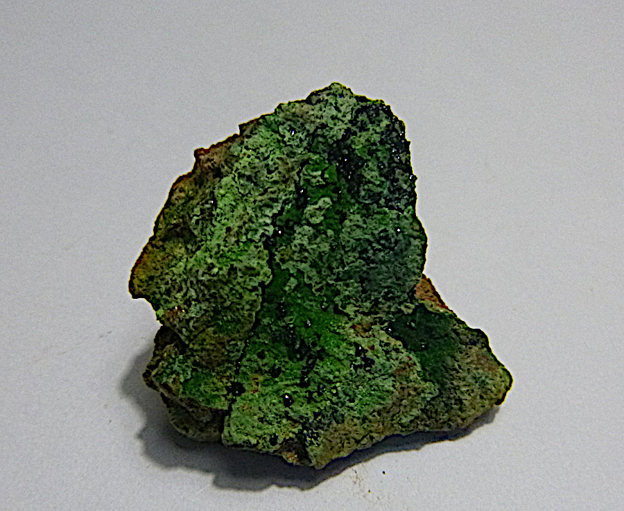 Gillardite