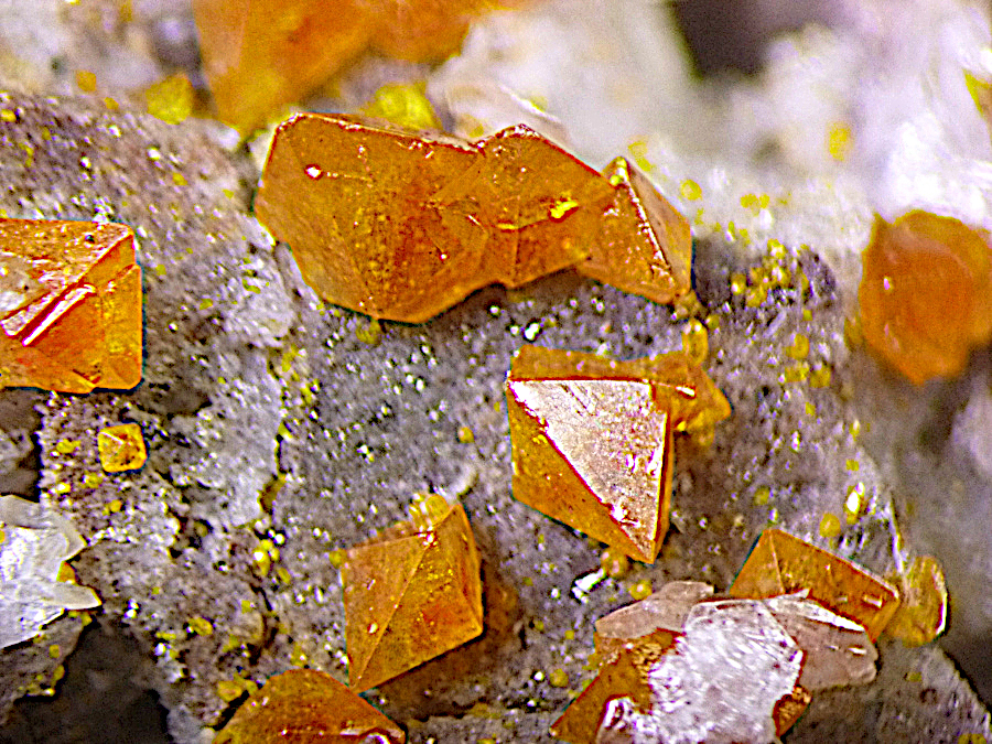 Wulfenite