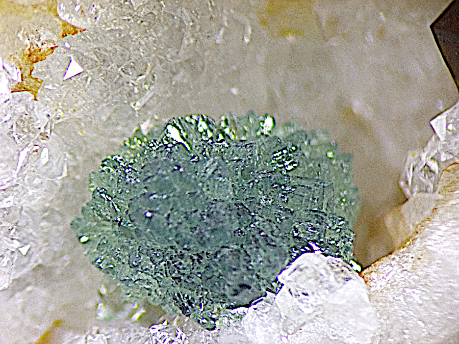 Scorodite & Bariopharmacosiderite
