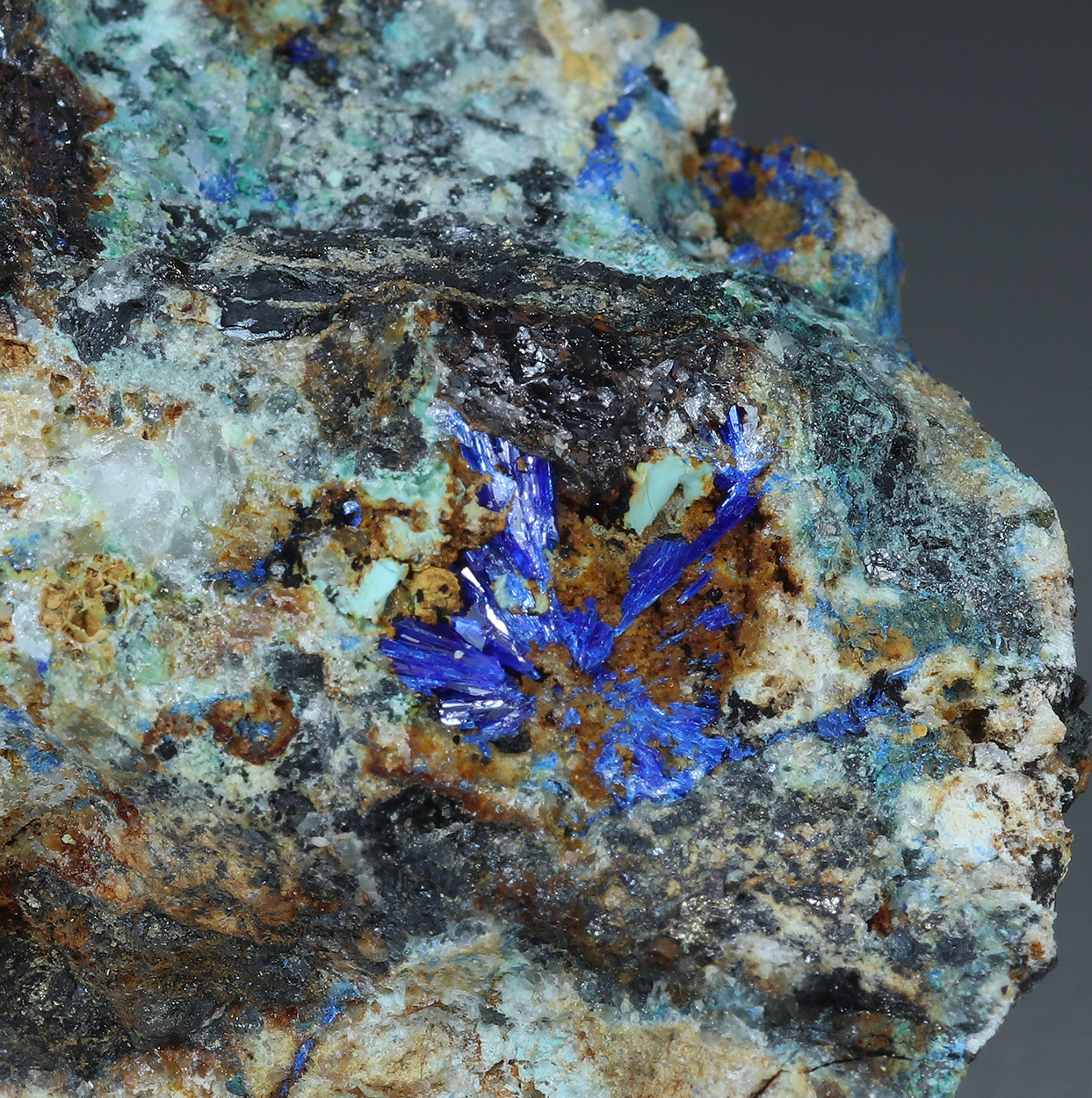 Linarite Brochantite & Cerussite