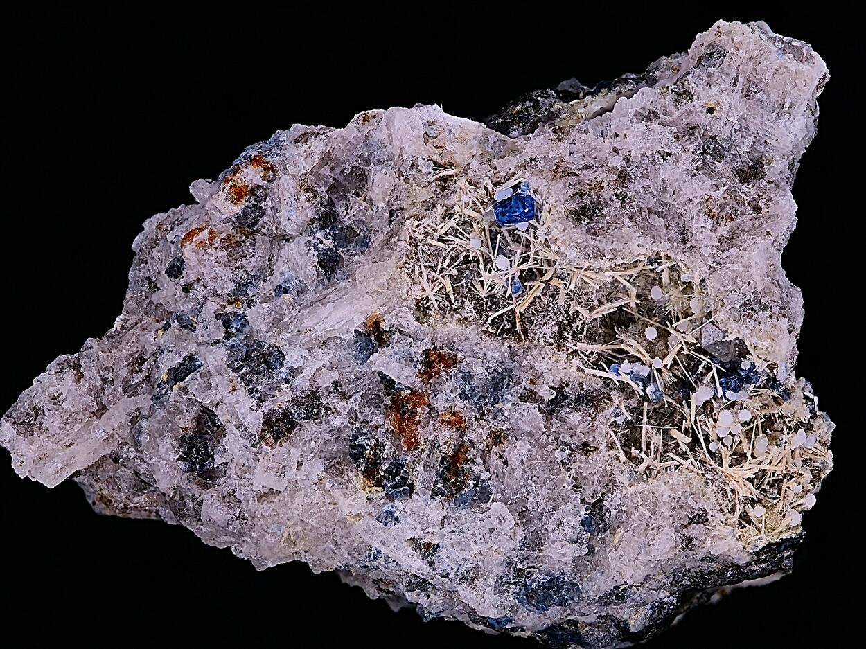 Haüyne Aragonite