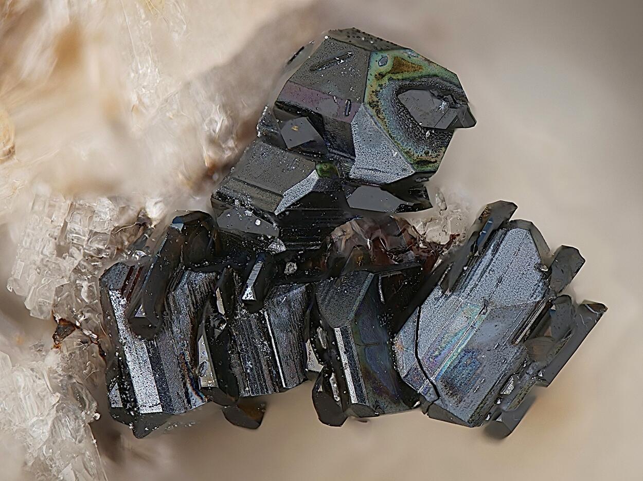 Pyroxmangite & Aegirine