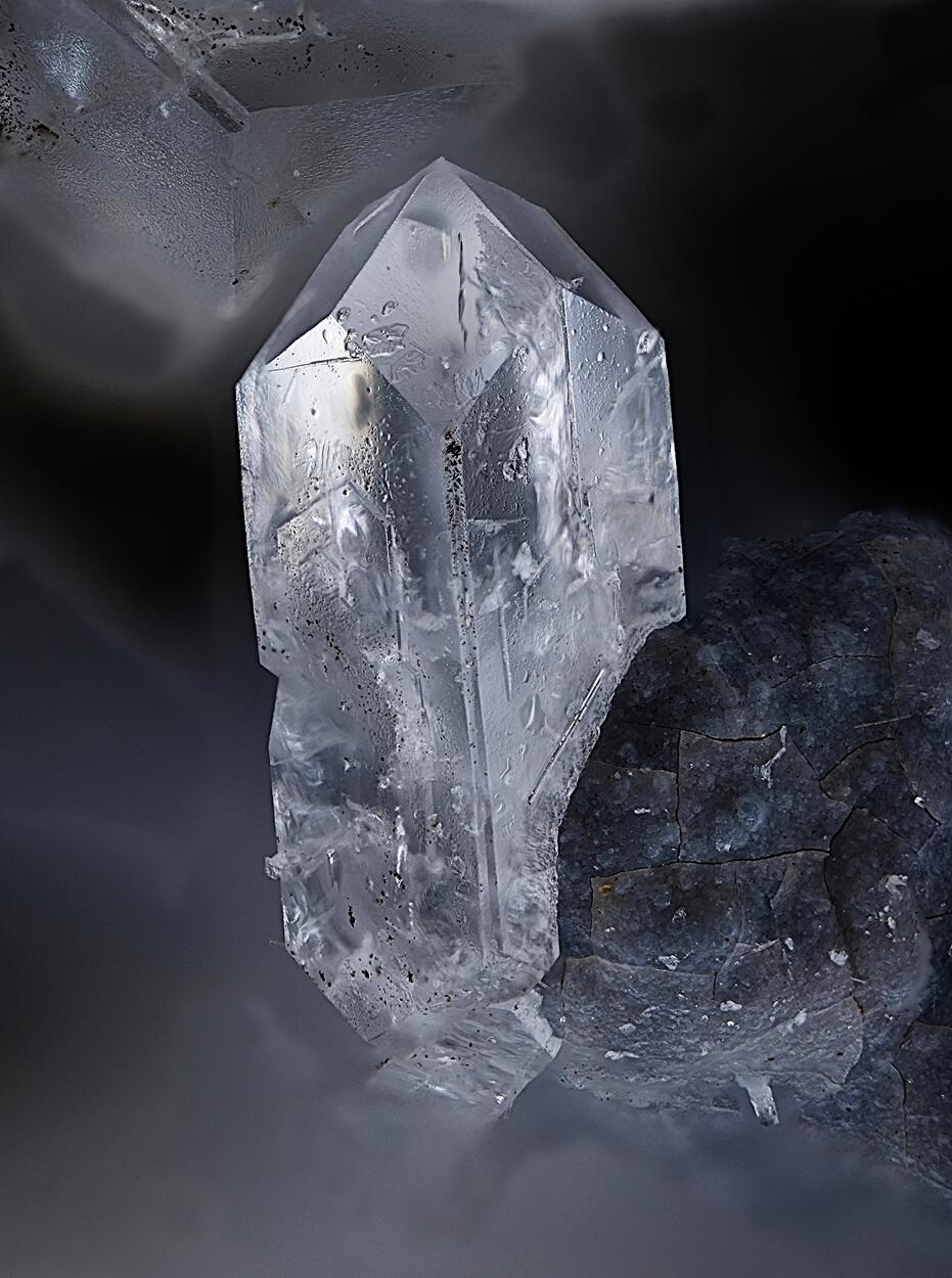 Mazzite-Mg Offretite & Phillipsite