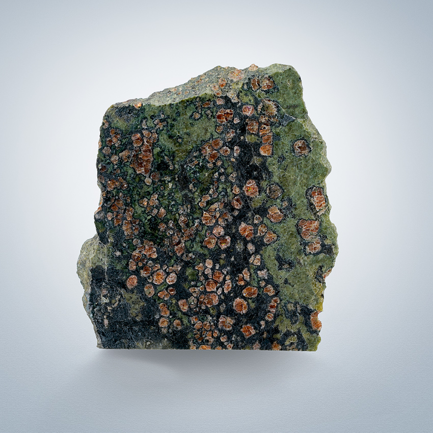 Garnet Var Pyrope In Eclogite