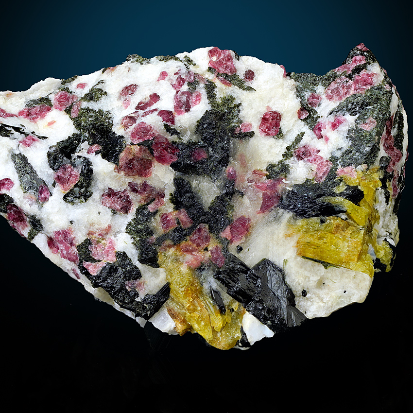 Eudialyte Mosandrite Ferro-katophorite