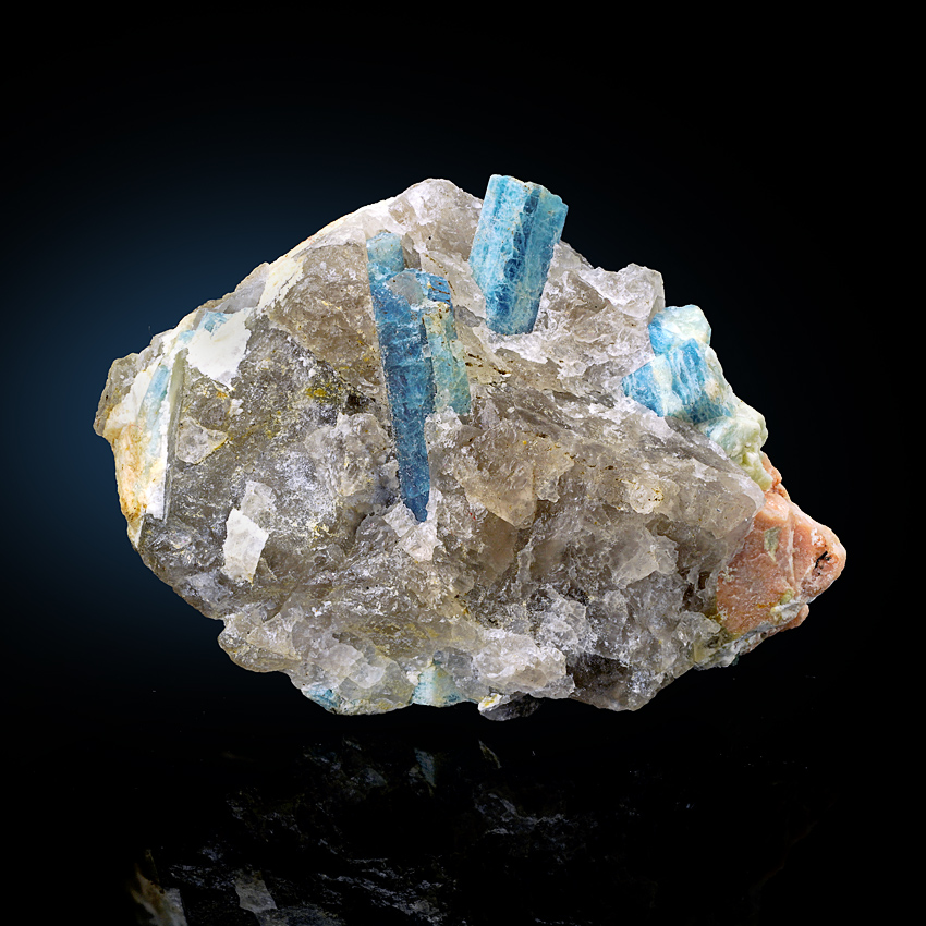 Beryl Var Aquamarine In Quartz