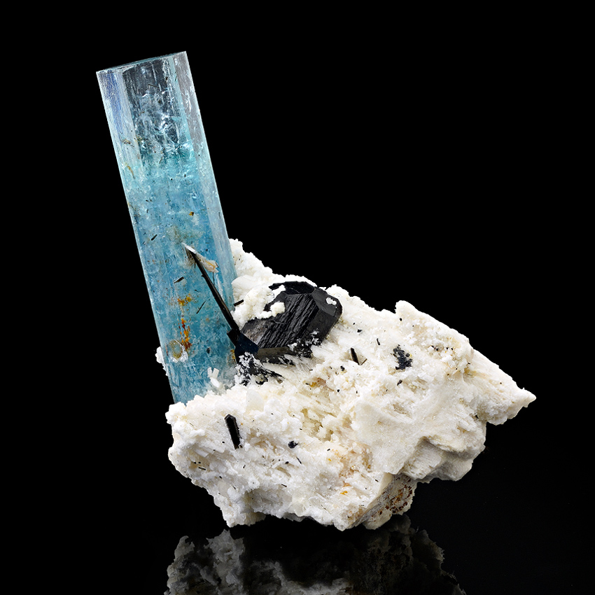 Beryl Var Aquamarine Schorl On Microcline