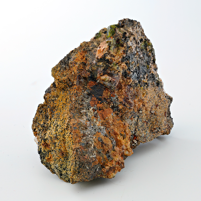 Cuprotungstite & Scheelite