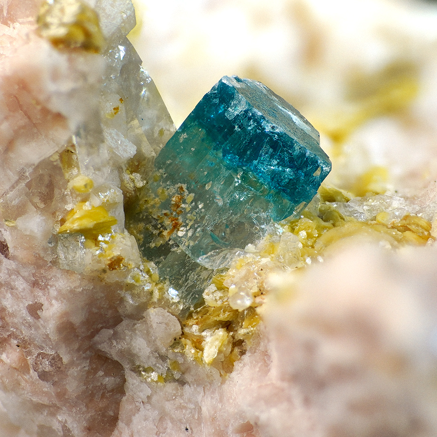 Fluorapatite On Orthoclase