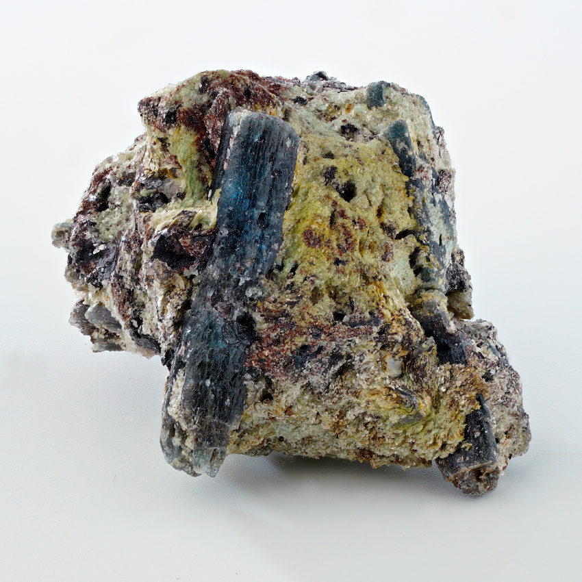 Kyanite & Fuchsite