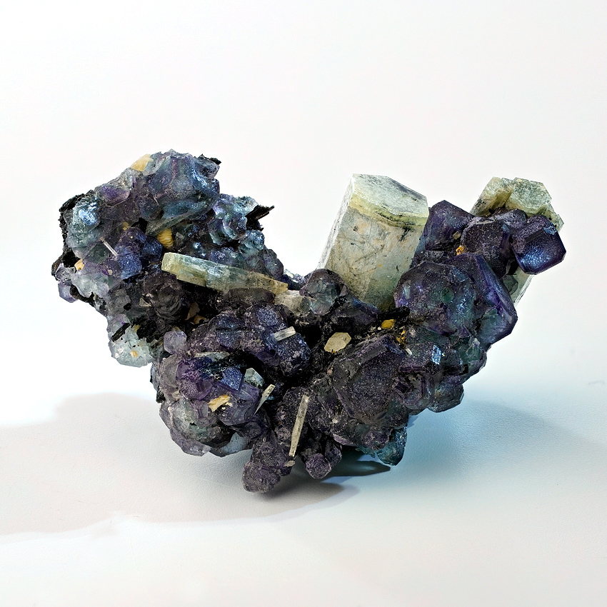 Beryl Var Heliodor & Fluorite