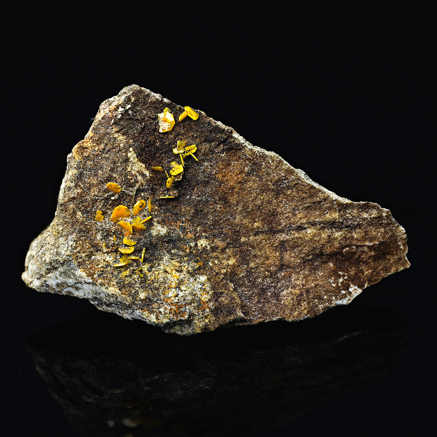 Wulfenite