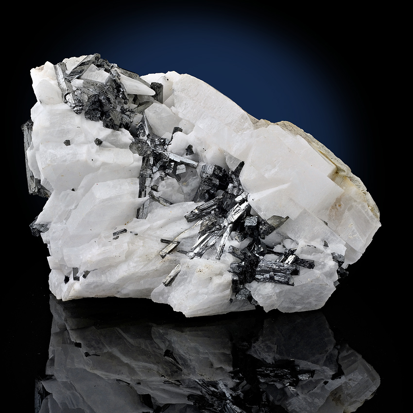 Manganite On Baryte
