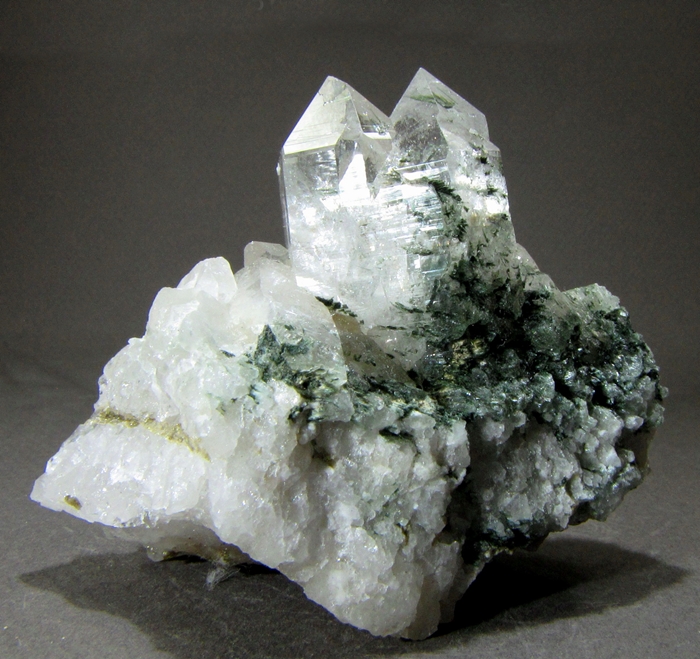 Quartz & Byssolite