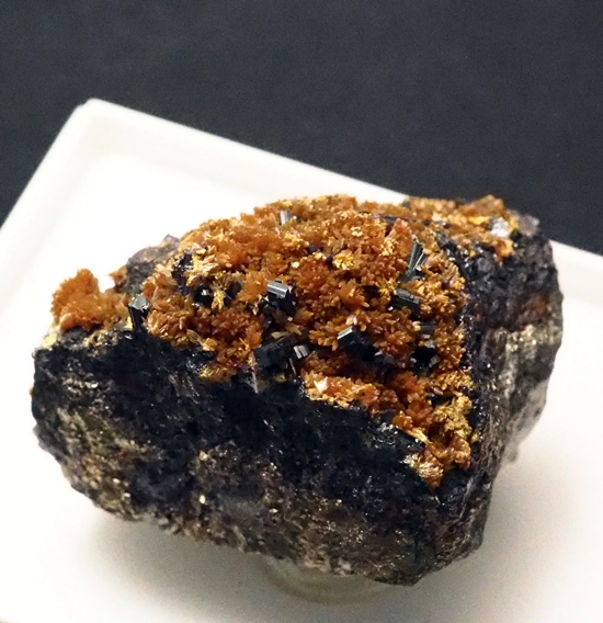 Hutchinsonite & Orpiment