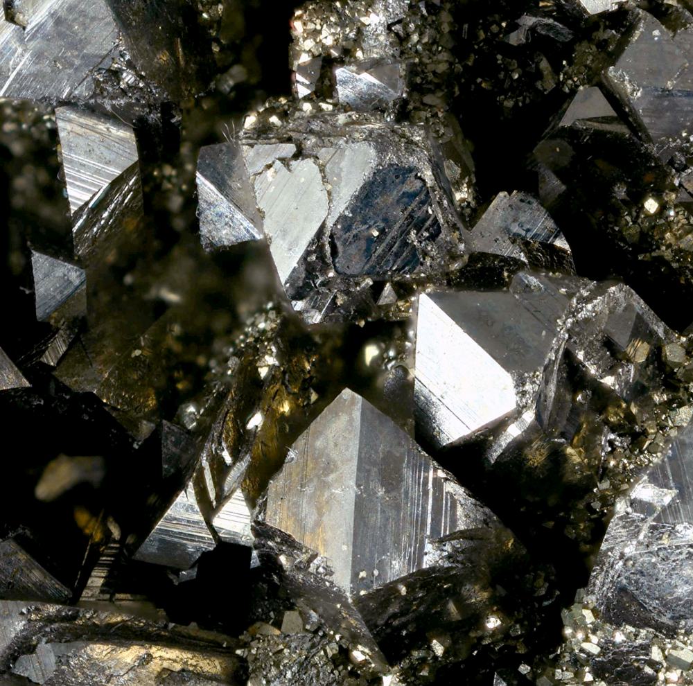 Fluorapatite On Arsenopyrite