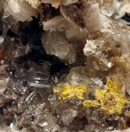 Haiweeite & Uranophane