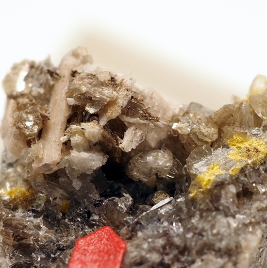 Haiweeite & Uranophane