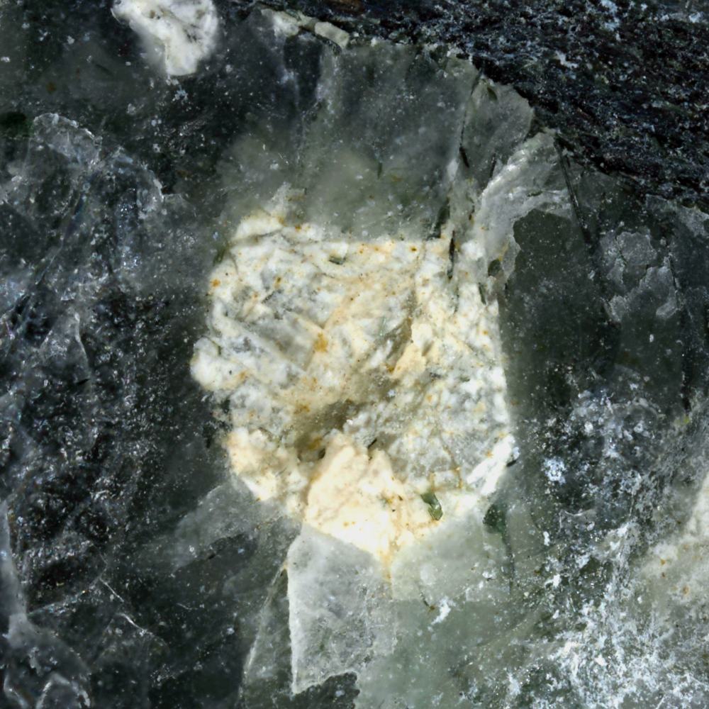 Paraumbite Eudialyte & Loparite