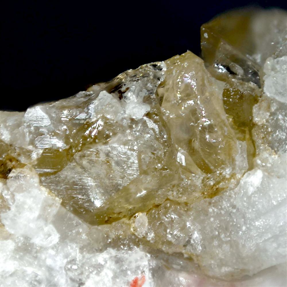 Behierite & Columbite-(Mn)